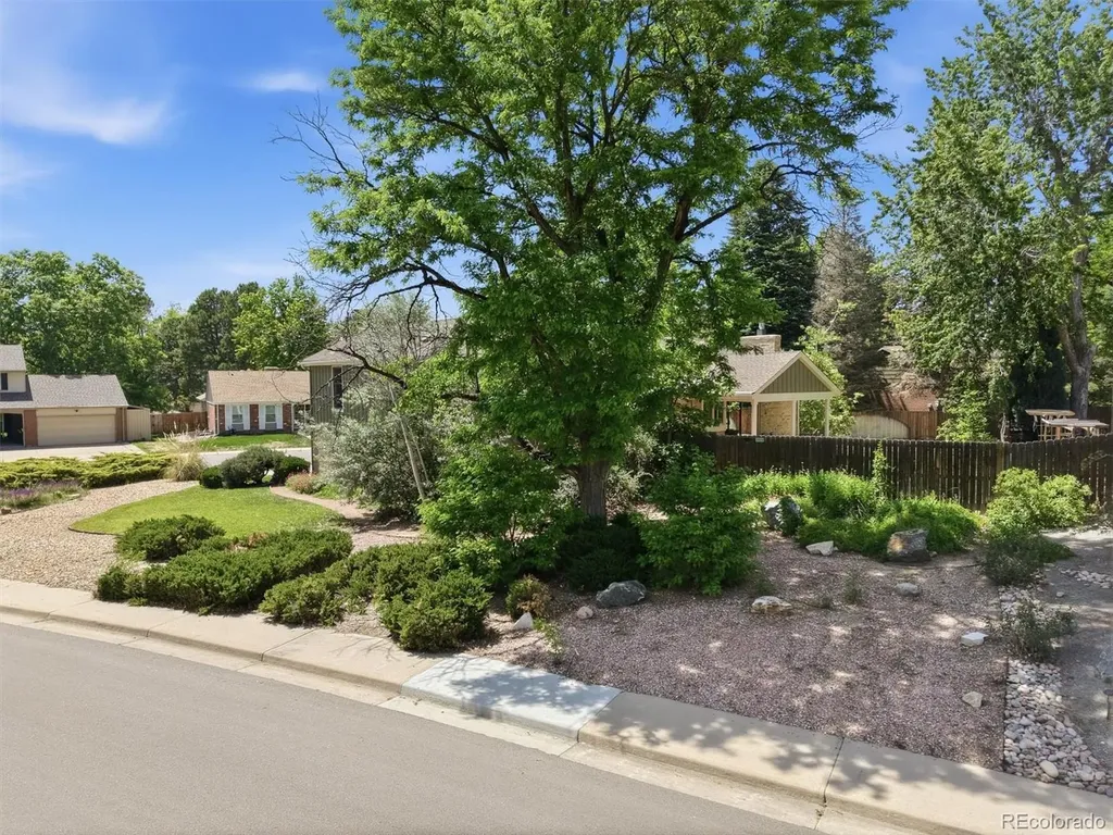 11391 E Amherst Court Aurora CO 80014