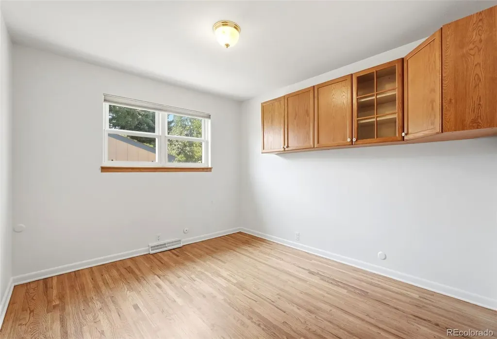 977 S Johnson Street SE Lakewood CO 80226