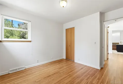 977 S Johnson Street SE Lakewood CO 80226