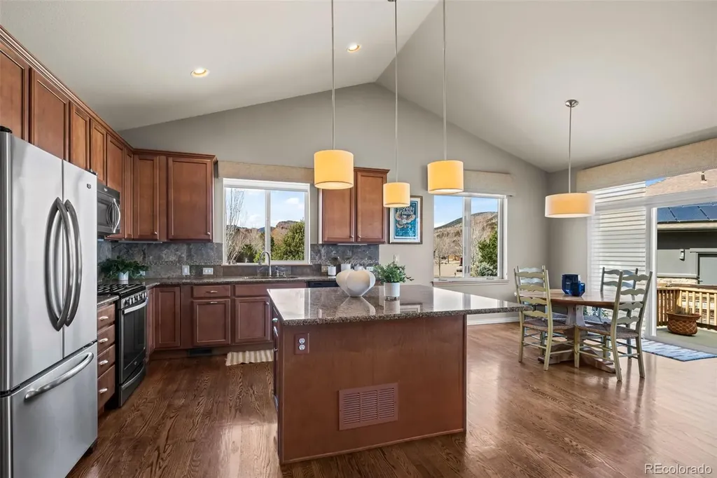 400 Carter Drive Lyons CO 80540
