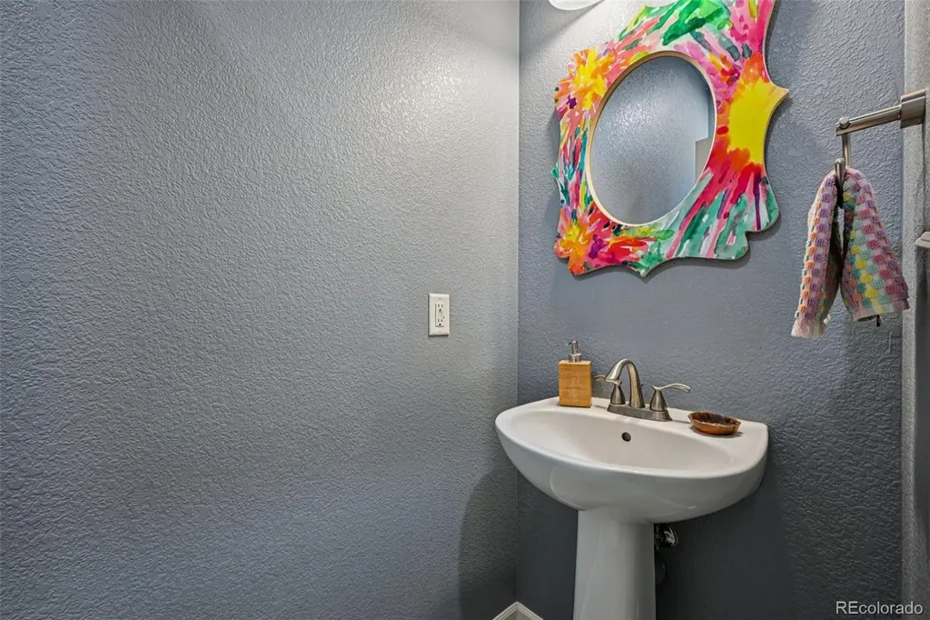 7034 S Fultondale Circle Aurora CO 80016