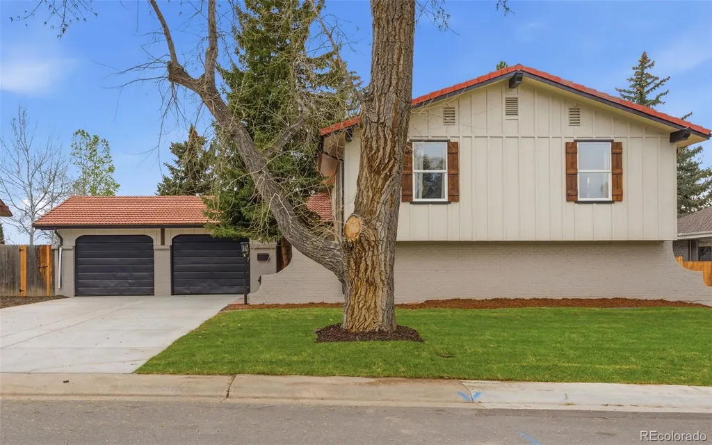 3111 S Holly Place Denver CO 80222