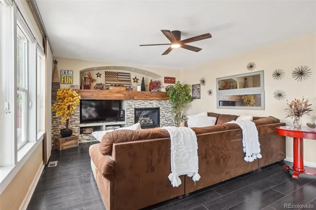 13611 Wrangler Way Mead CO 80542