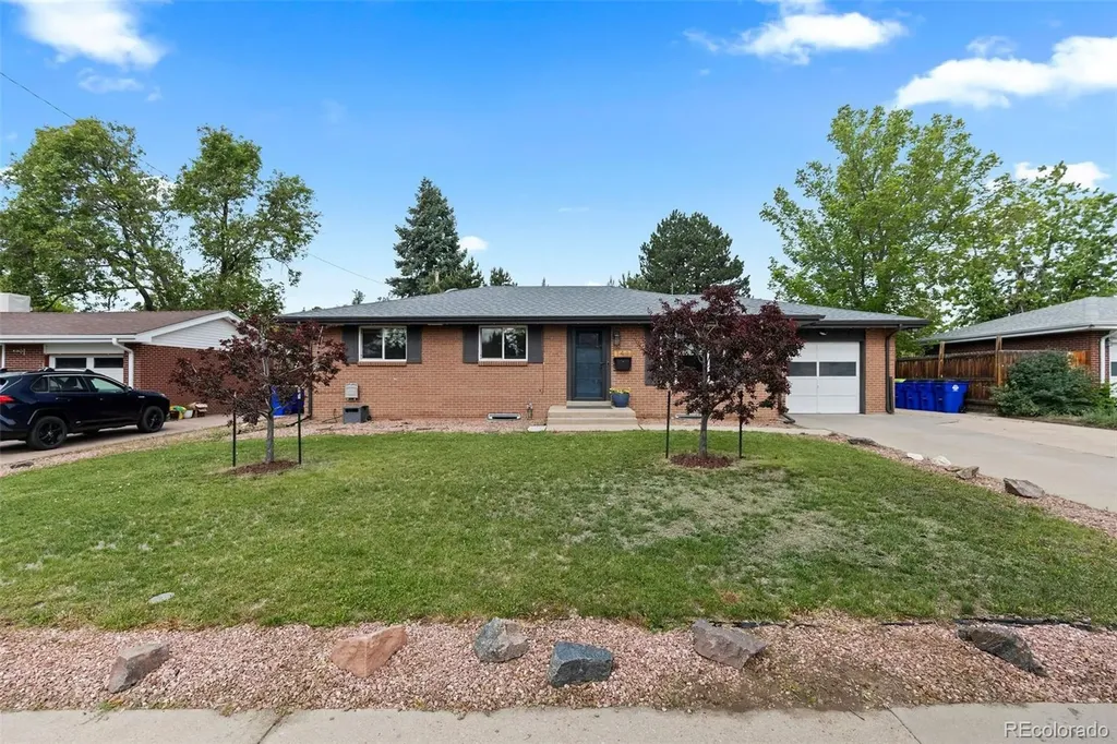 141 S Saulsbury Street Lakewood CO 80226