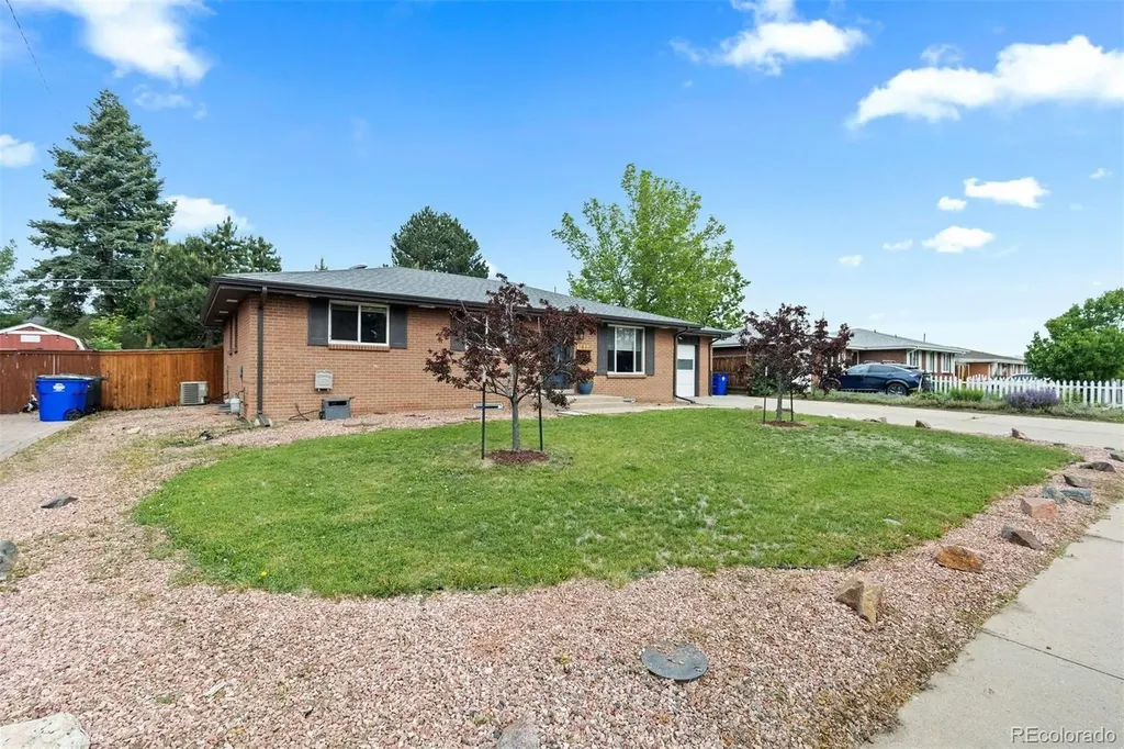 141 S Saulsbury Street Lakewood CO 80226