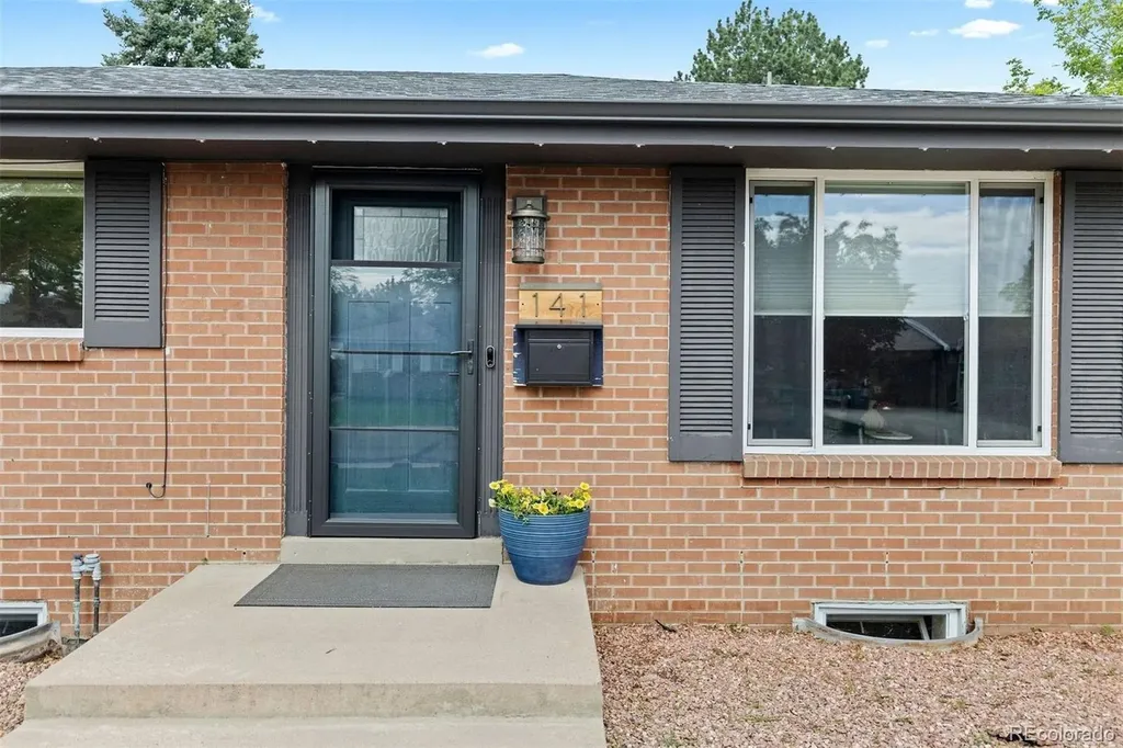 141 S Saulsbury Street Lakewood CO 80226