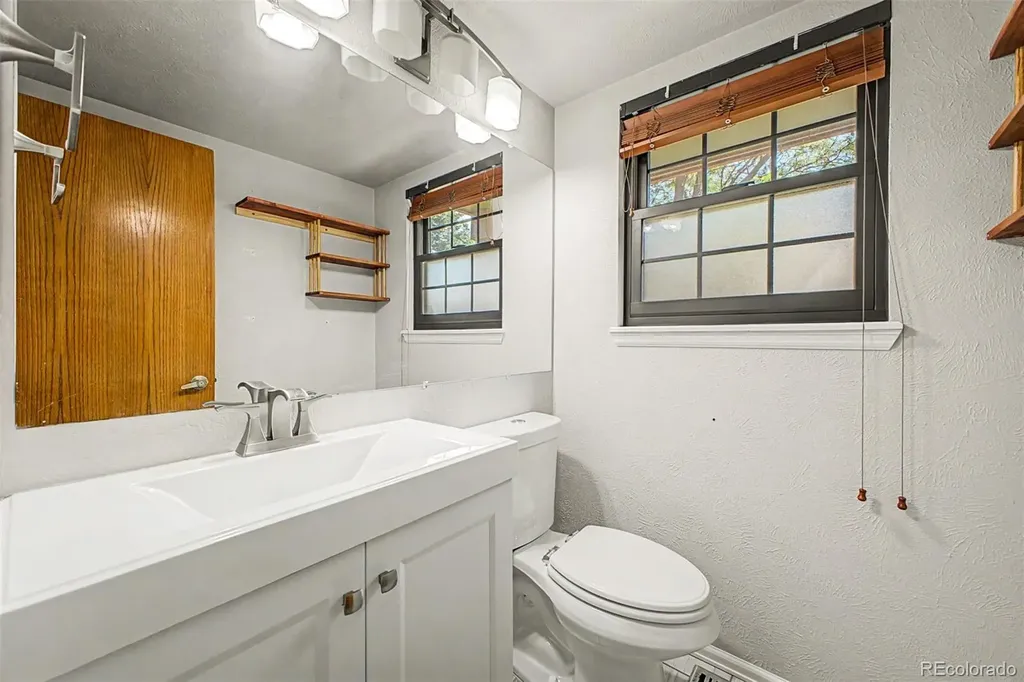 8090 Holland Court Arvada CO 80005