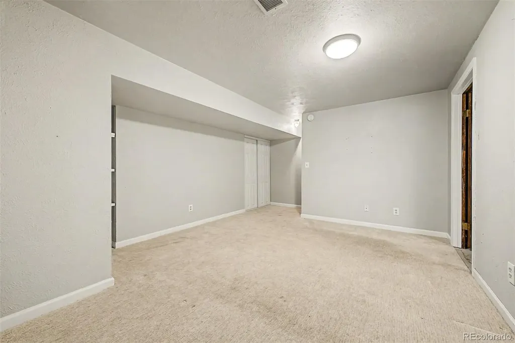 8090 Holland Court Arvada CO 80005
