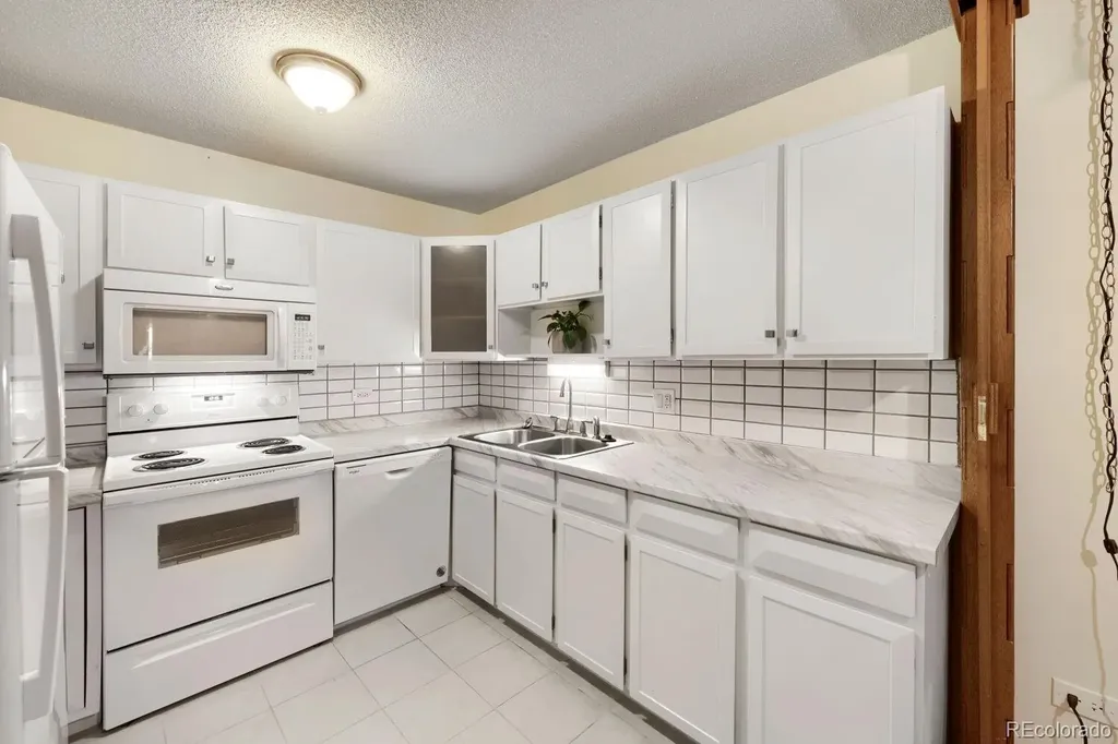 620 S Alton Way Denver CO 80247