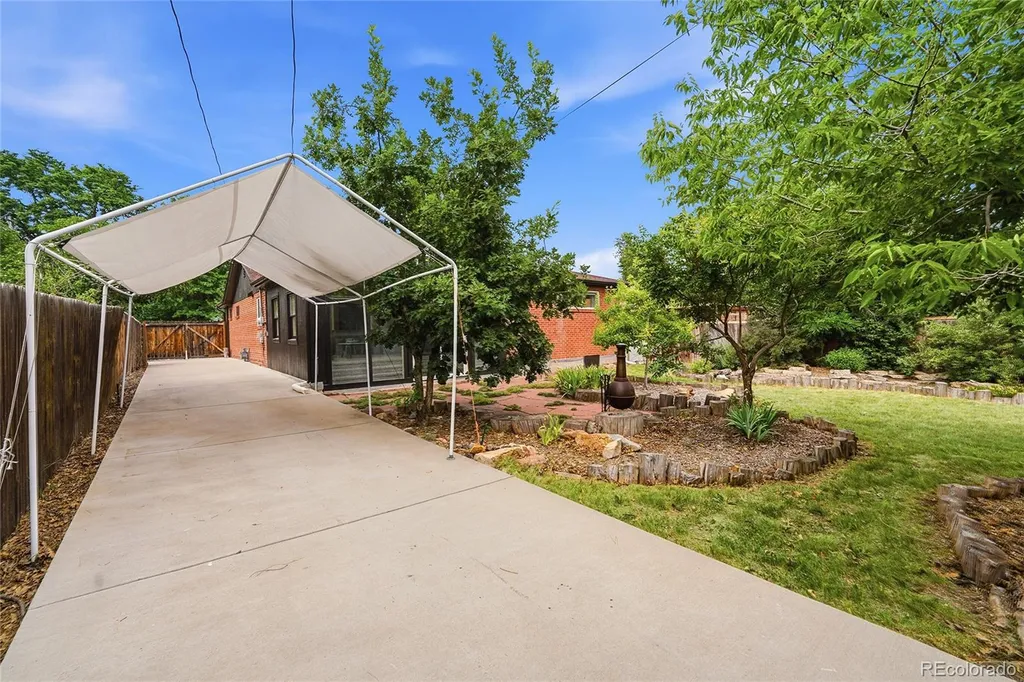 7822 W 17th Avenue Denver CO 80214