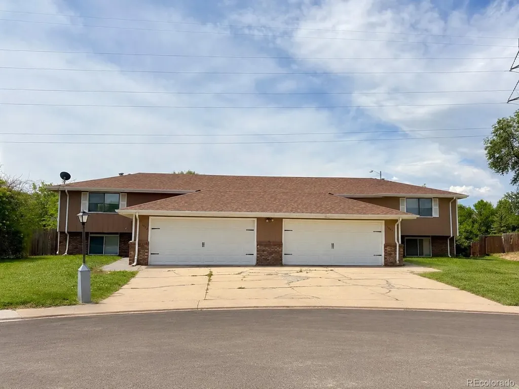 1005 Harmon Place Longmont CO 80501