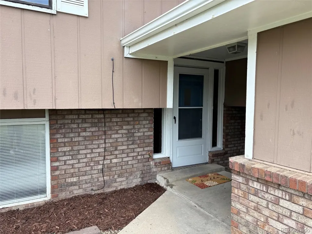 1005 Harmon Place Longmont CO 80501