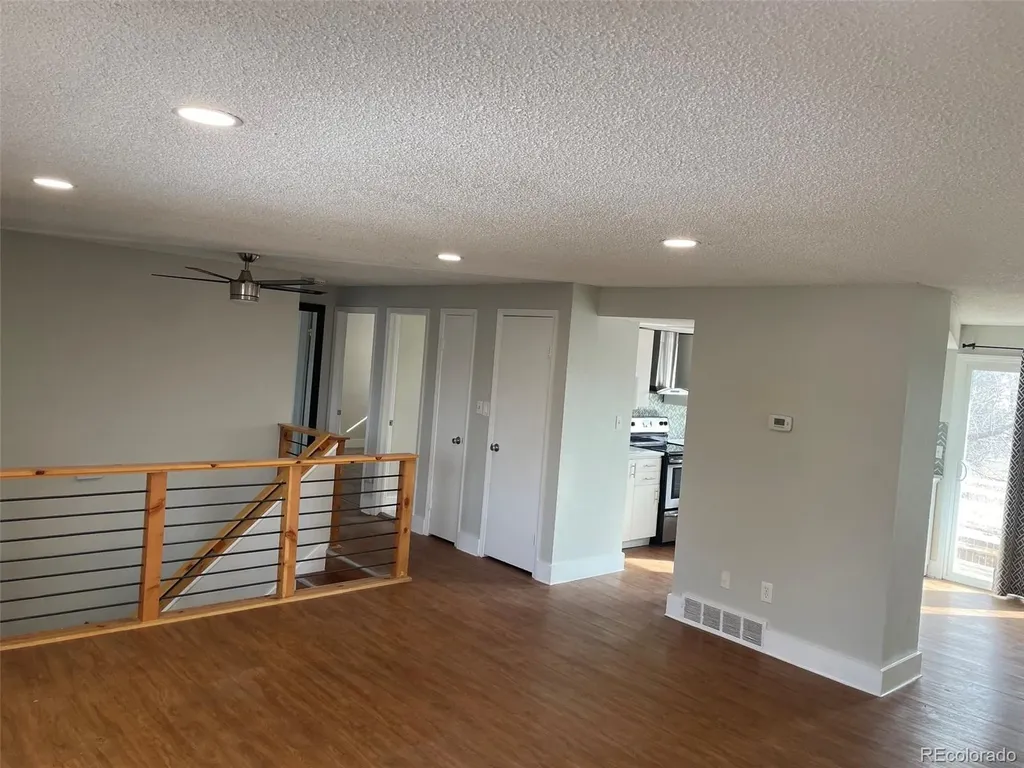 1005 Harmon Place Longmont CO 80501