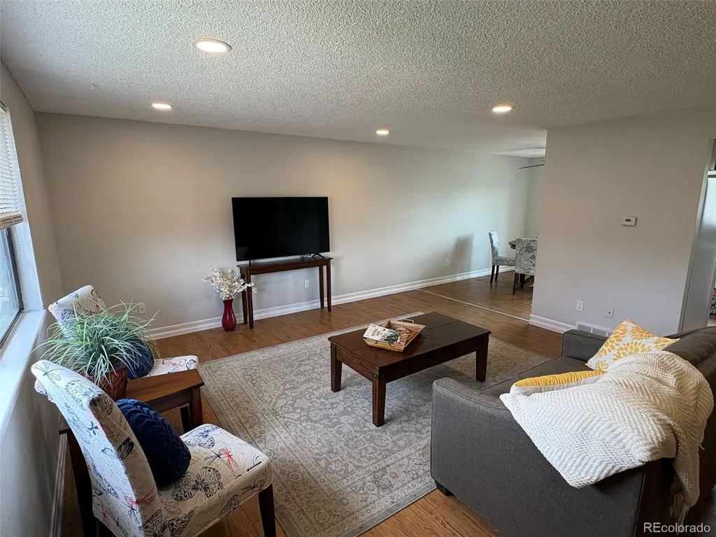 1005 Harmon Place Longmont CO 80501