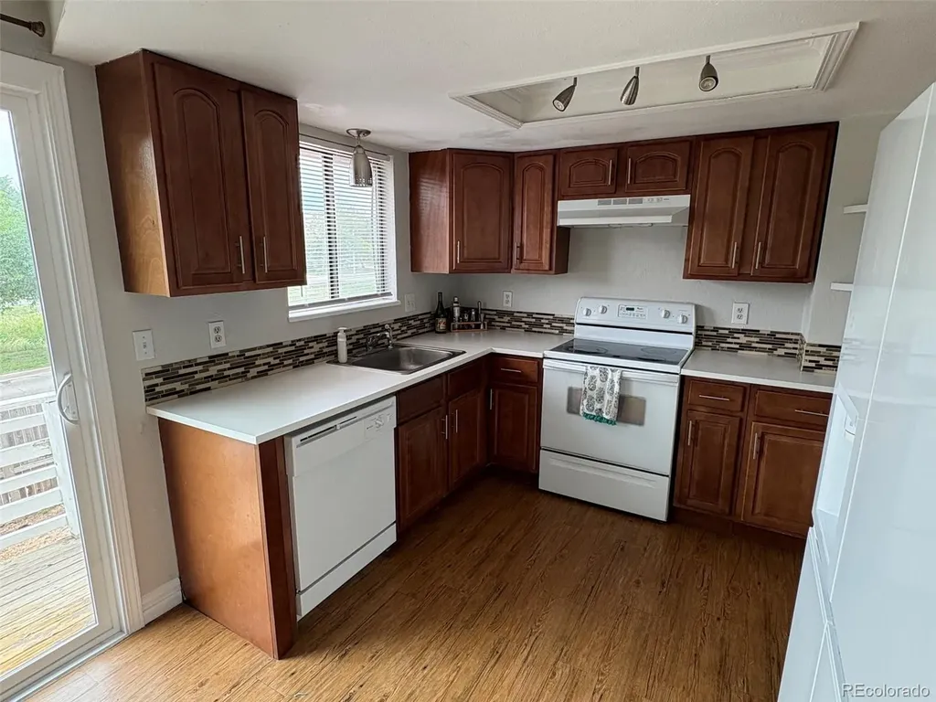 1005 Harmon Place Longmont CO 80501