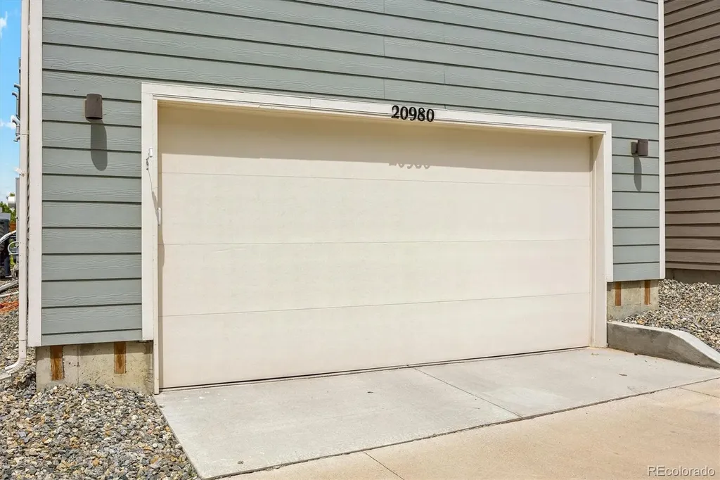 20980 E Quincy Drive Aurora CO 80015