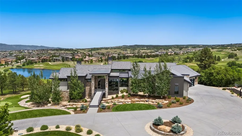 1484 Vine Cliff Heights Colorado Springs CO 80921