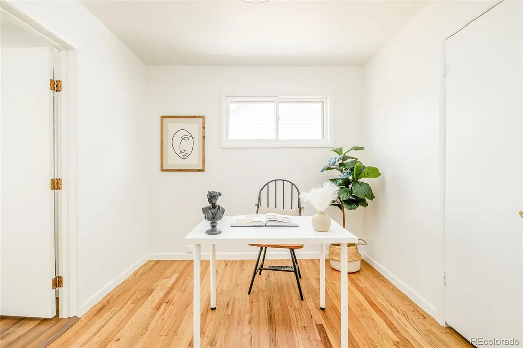 965 Lima Street Aurora CO 80010