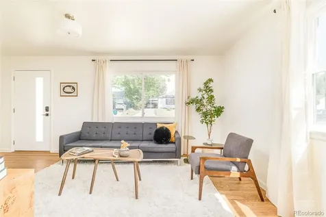 965 Lima Street Aurora CO 80010