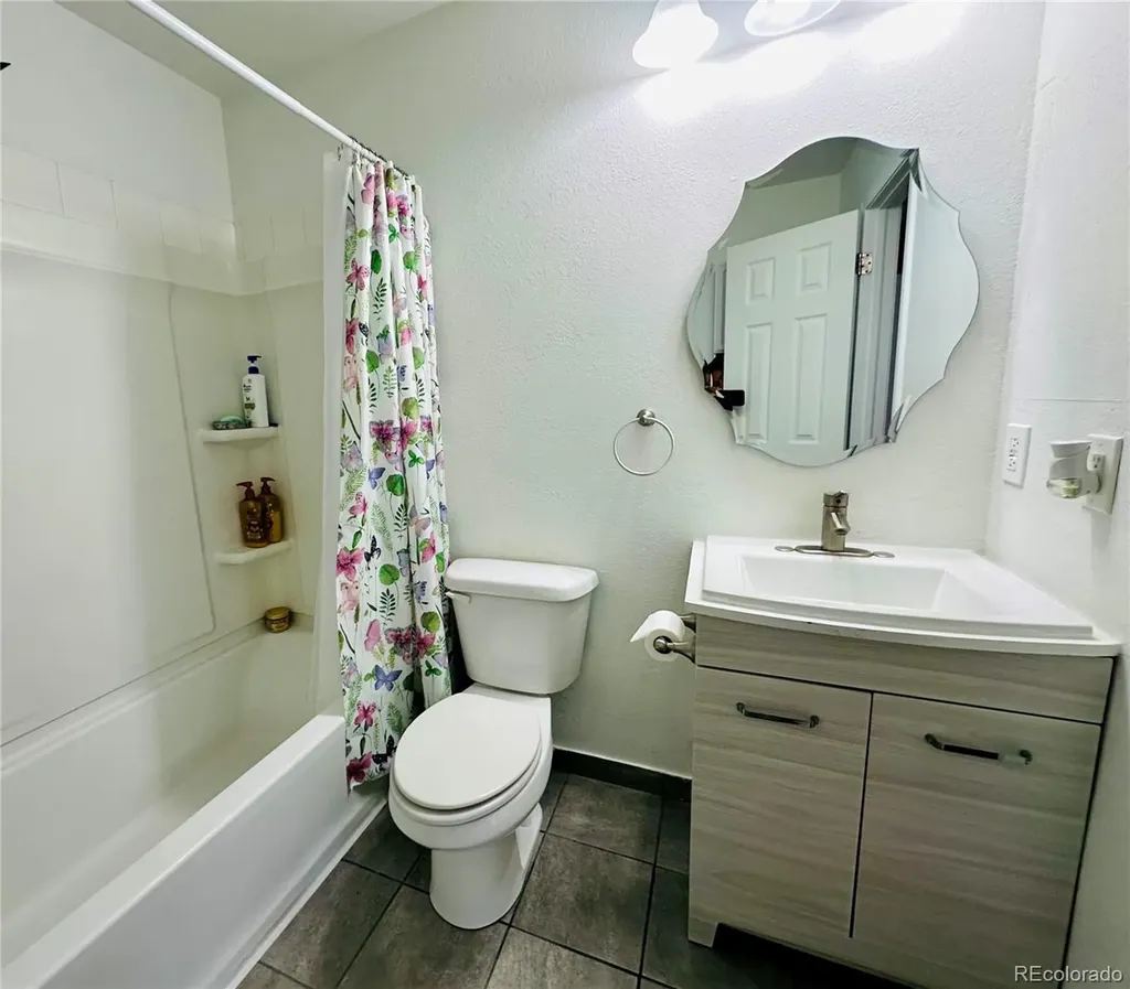 1650 S Ivory Circle Aurora CO 80017
