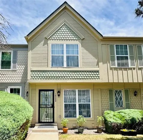 1650 S Ivory Circle Aurora CO 80017