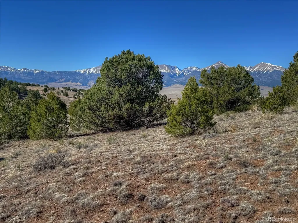 885 Crow Road Westcliffe CO 81252