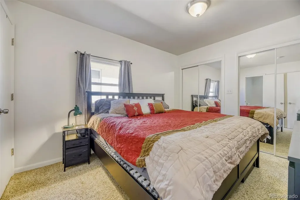4745 S Logan Street Englewood CO 80113