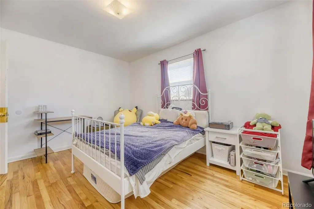 4745 S Logan Street Englewood CO 80113
