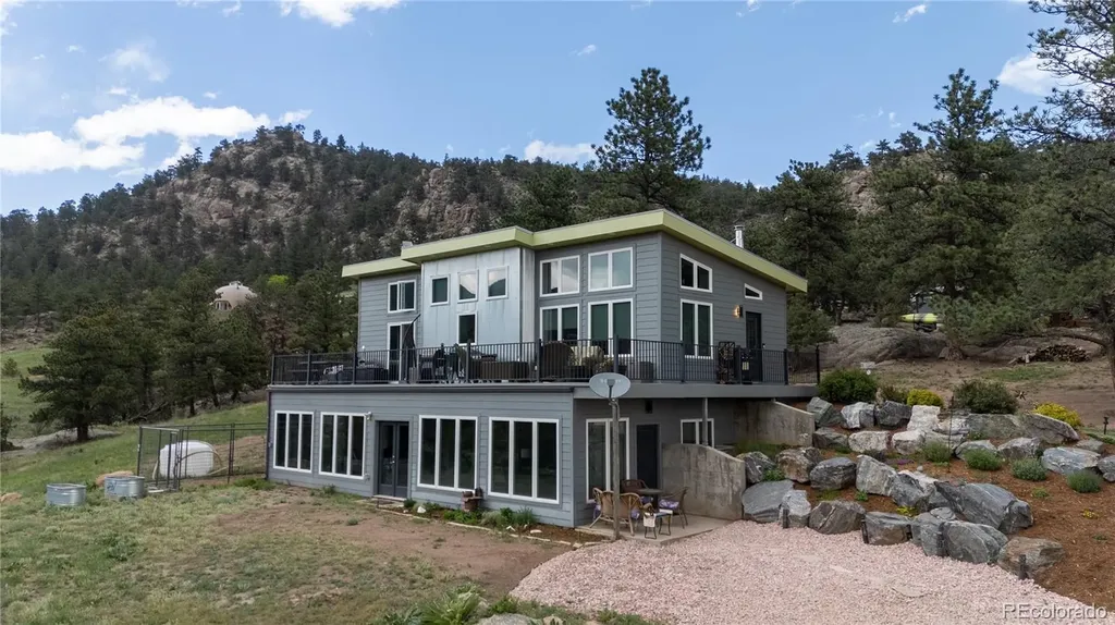 1404 Rowell Drive Lyons CO 80540