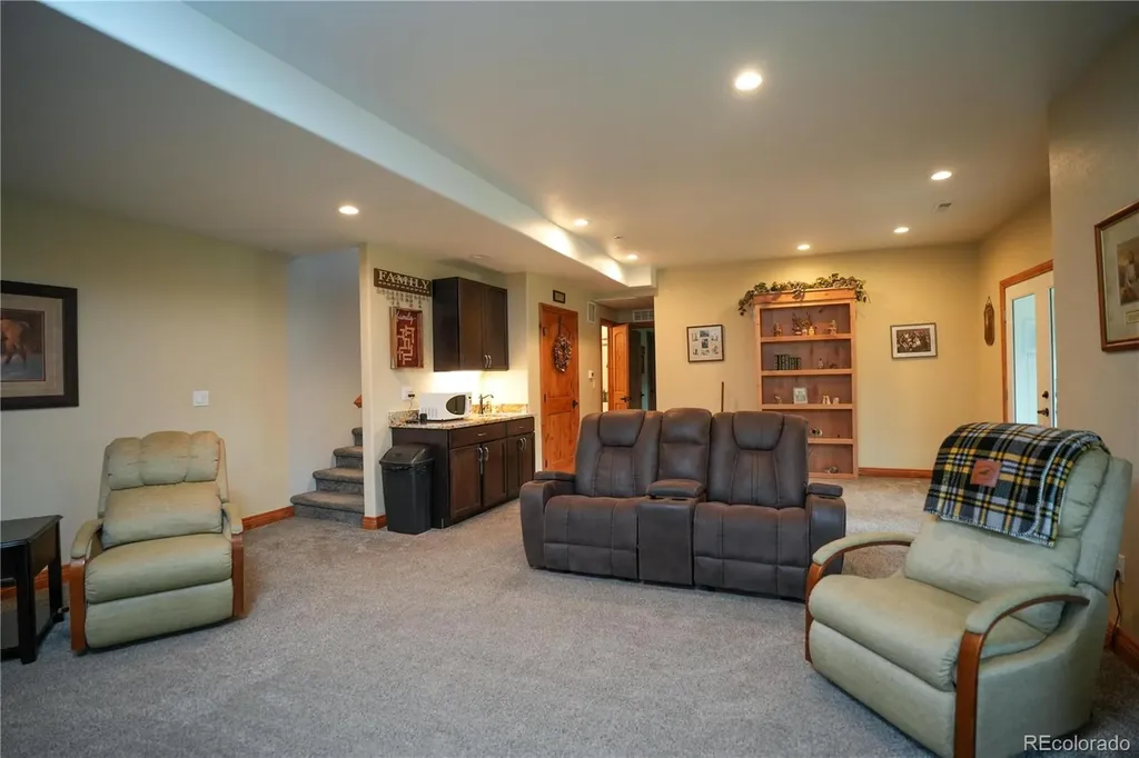 1404 Rowell Drive Lyons CO 80540