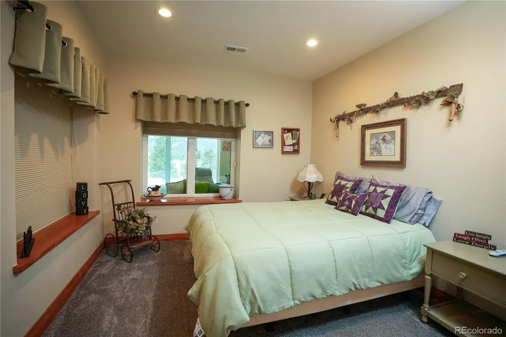 1404 Rowell Drive Lyons CO 80540