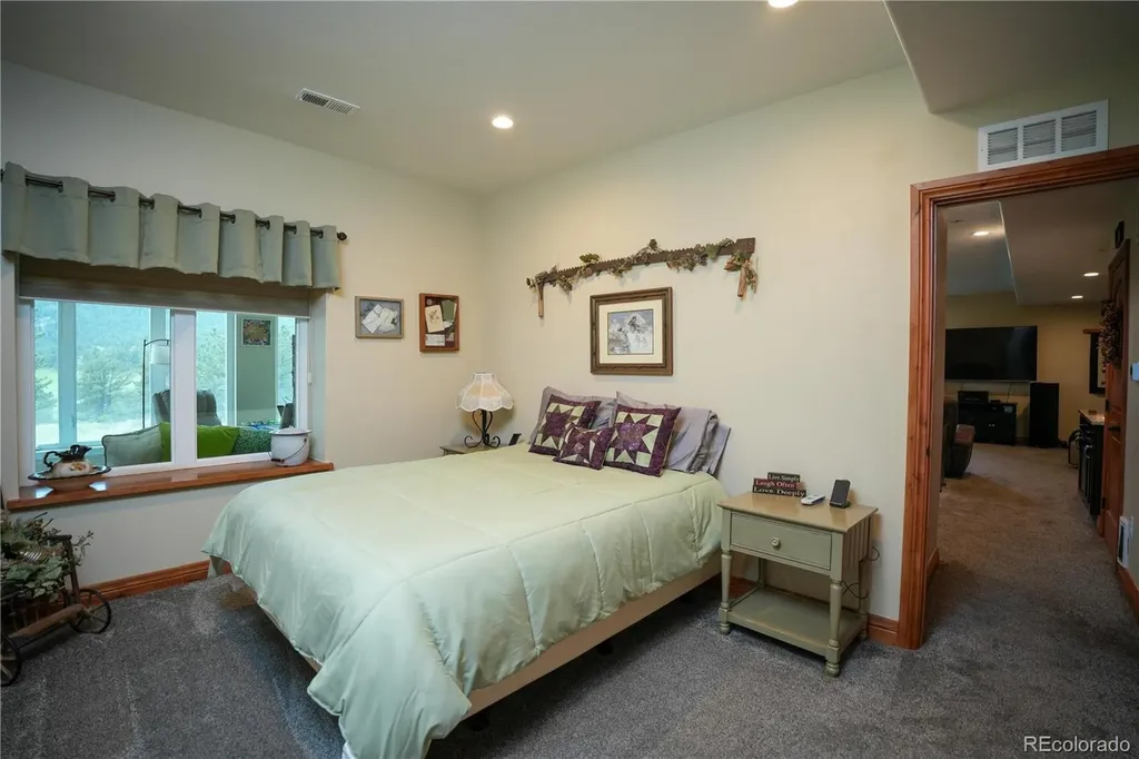 1404 Rowell Drive Lyons CO 80540
