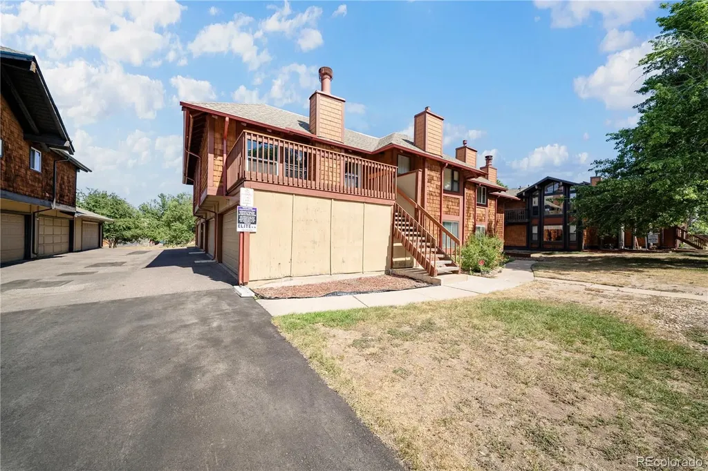 1300 S Carson Way Aurora CO 80012