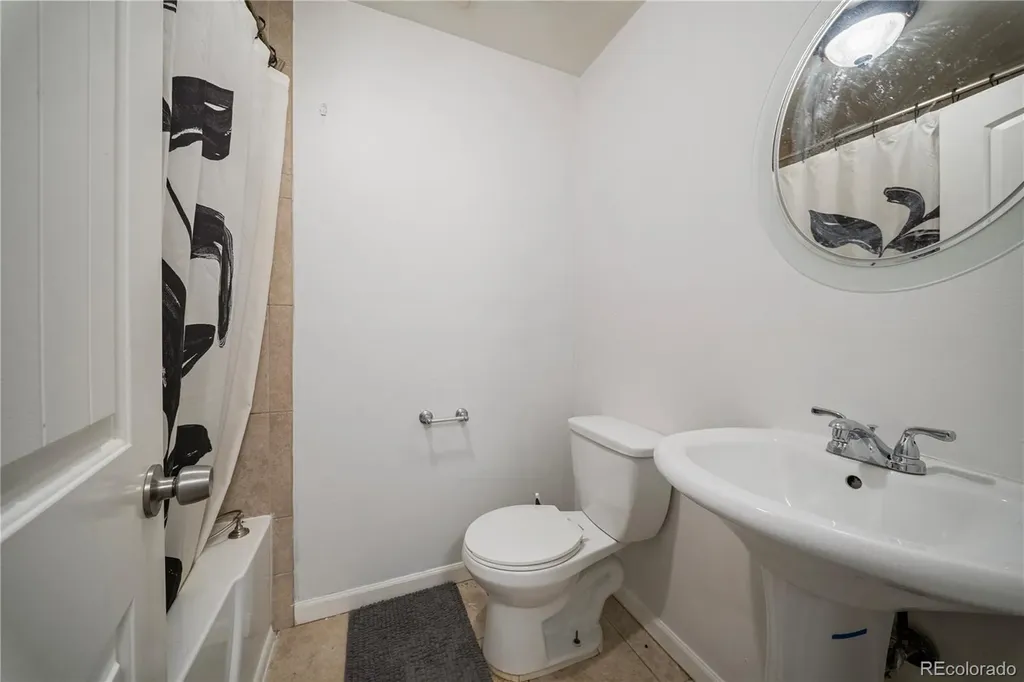 1300 S Carson Way Aurora CO 80012