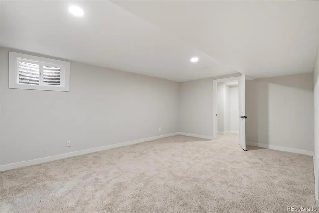 279 S Revere Street Aurora CO 80012