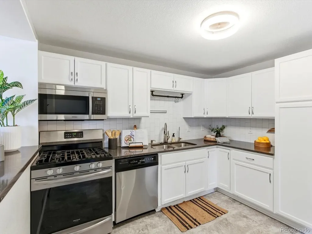 2746 S Irving Street Denver CO 80236