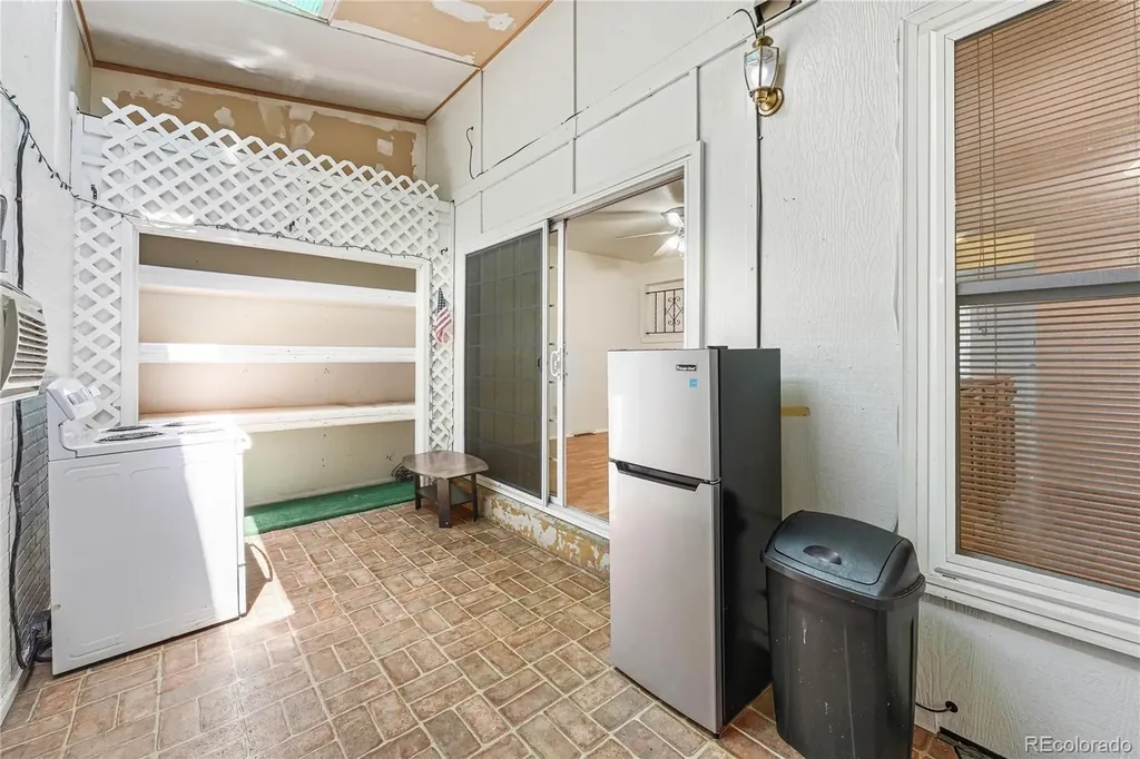 125 Paris Circle Aurora CO 80011
