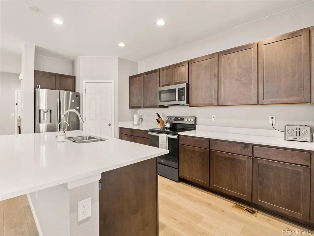6513 N Ceylon Street Denver CO 80249