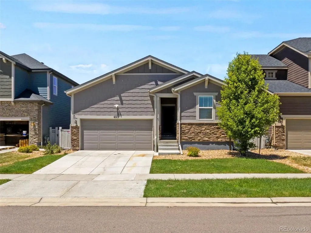 6513 N Ceylon Street Denver CO 80249
