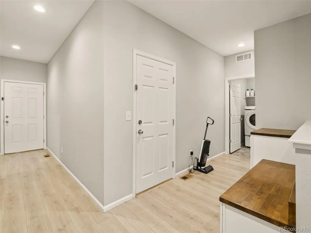 6513 N Ceylon Street Denver CO 80249
