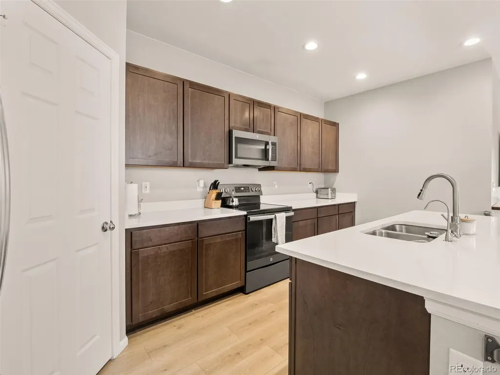 6513 N Ceylon Street Denver CO 80249