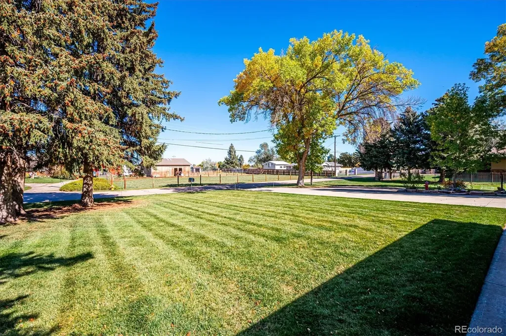 8690 W Jefferson Avenue Lakewood CO 80235