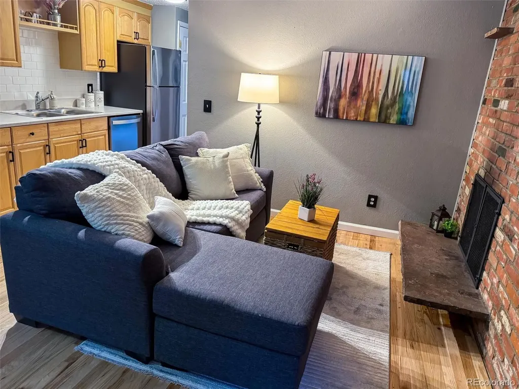 155 S Pennsylvania Street Denver CO 80209