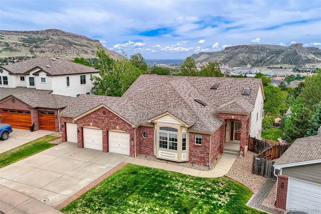 542 Canyon Point Circle Golden CO 80403