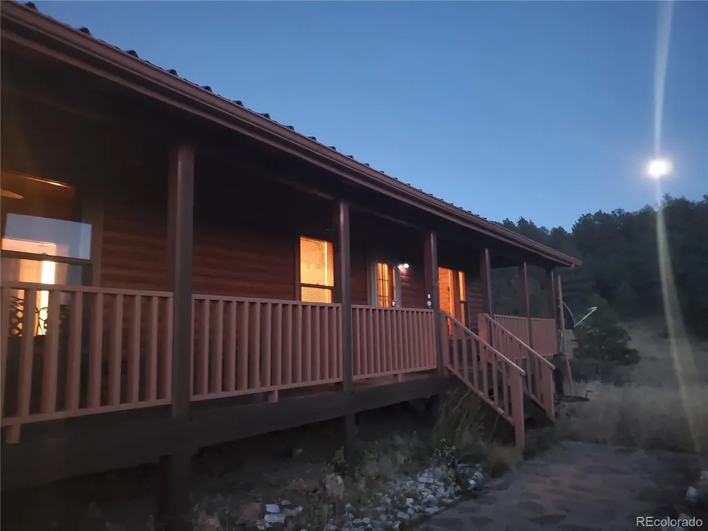 958 Meadows Lane Florissant CO 80820