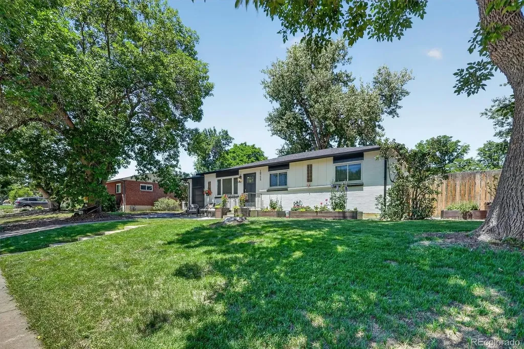 10775 W 68th Avenue Arvada CO 80004