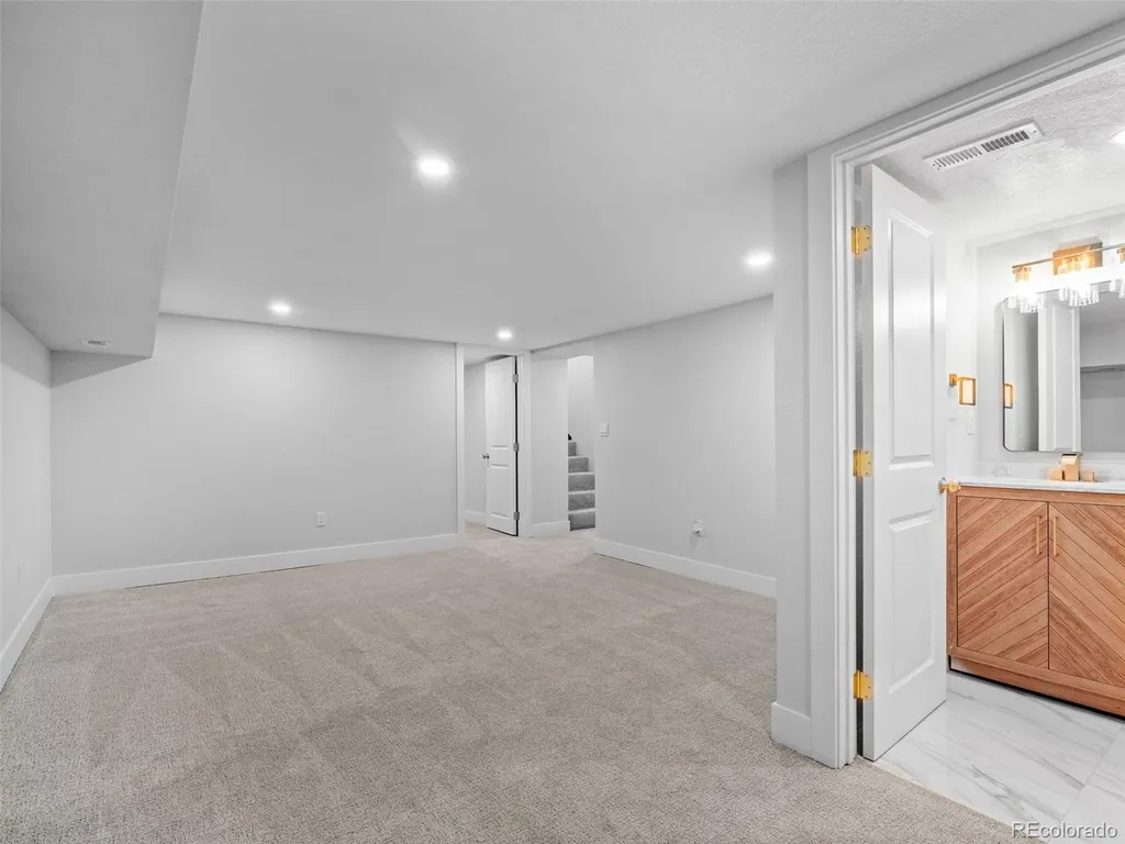 5400 W 1st Avenue Denver CO 80226