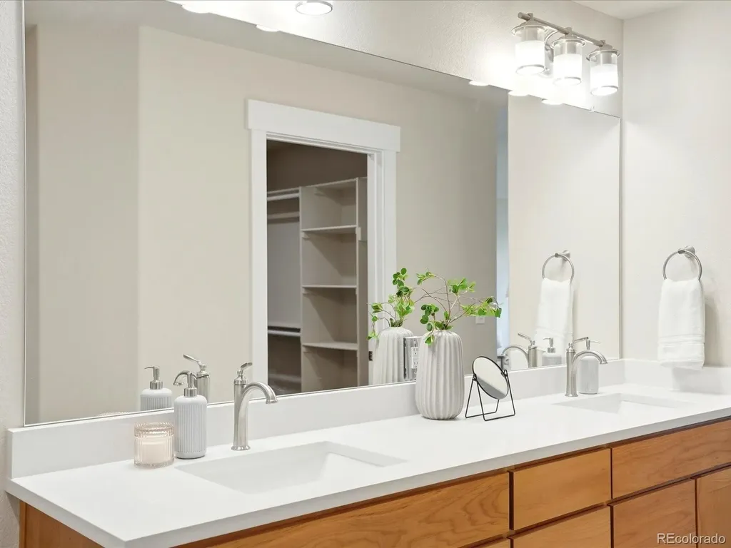 3643 Crested Owl Court Dacono CO 80514