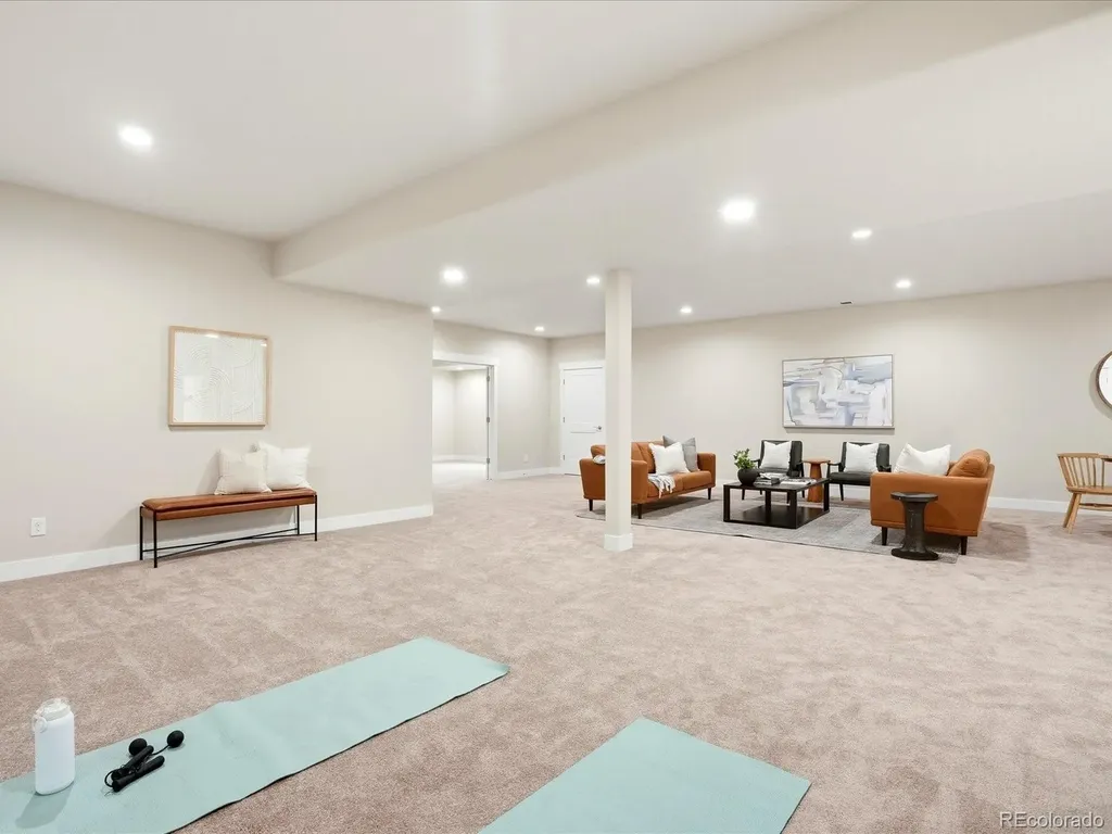 3643 Crested Owl Court Dacono CO 80514