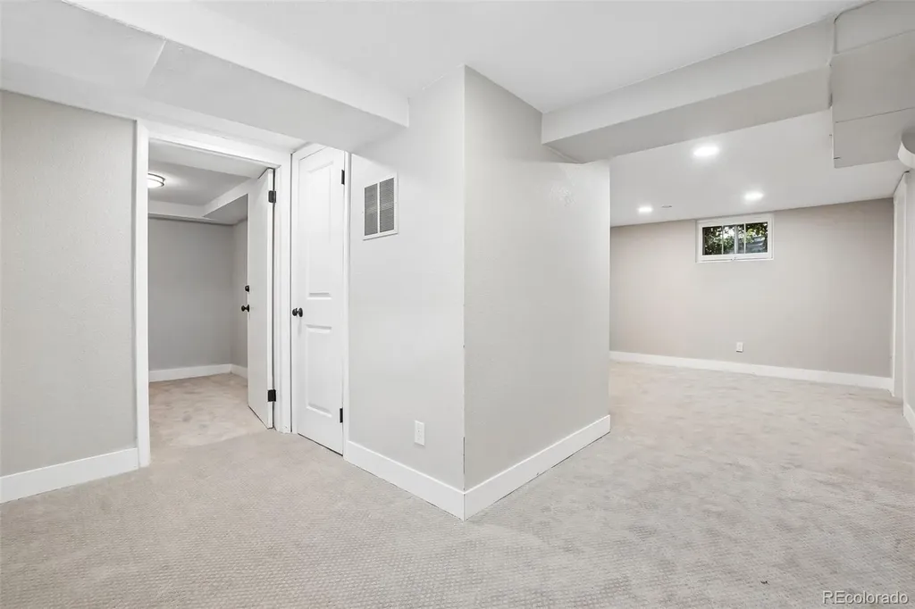3855 N Cook Street Denver CO 80205